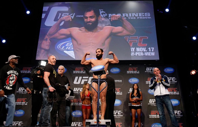 ufc154_weighin_johny-hendricks_mike-dolce