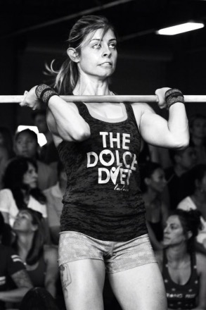 Dolce Dietitian Samantha Wilkinson, MS, RDN, LD, tears it up on the chin-up bar at the Sin City CrossFit Police & Fire Games.