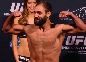 johny-hendricks-ufc-181-weighin