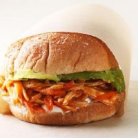 shredded-bbq-carrot-sandwich